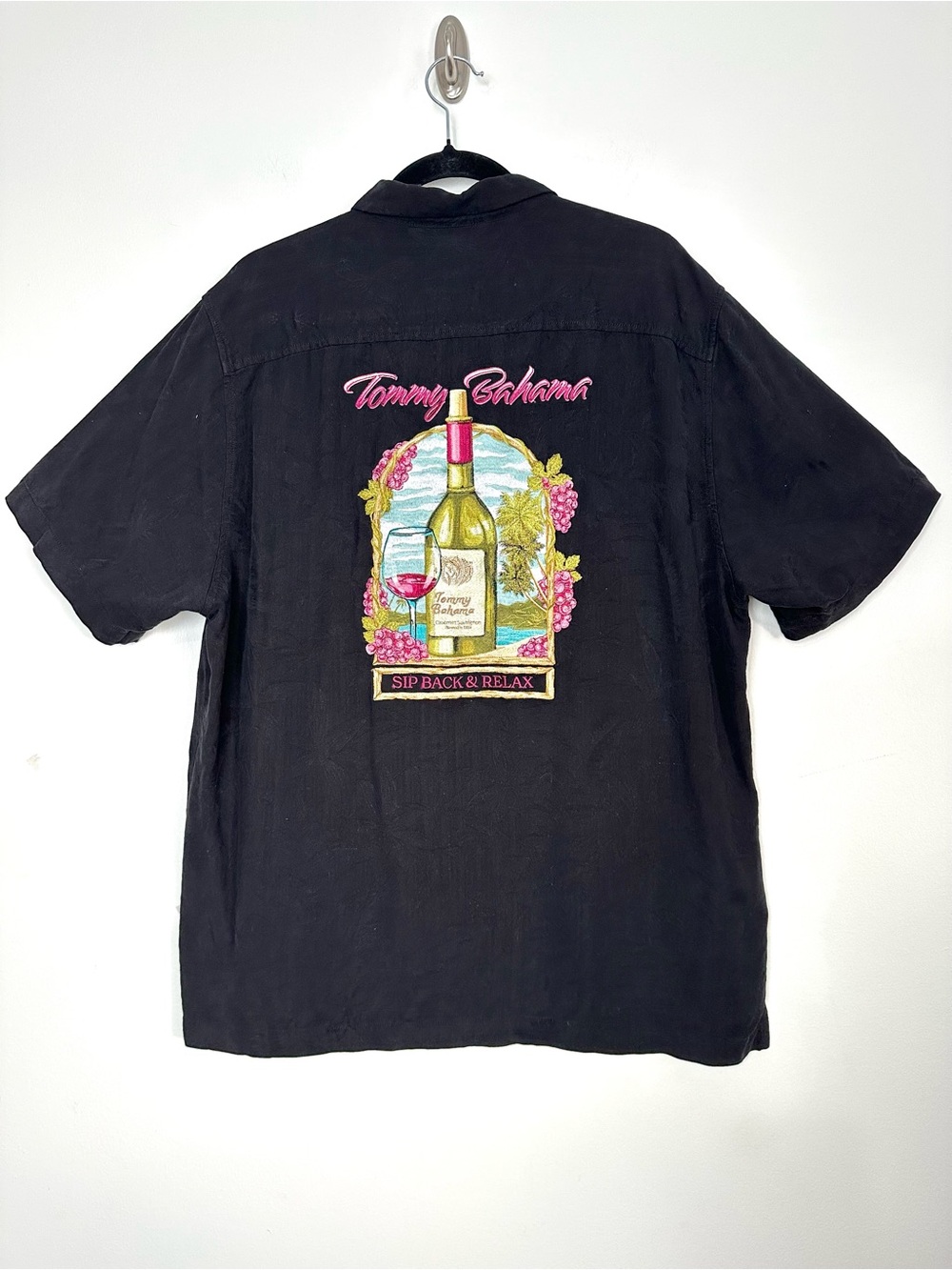 Tommy Bahama 100% Silk Camp Shirt Embroidered Wine Bottle Resortwear Vacation